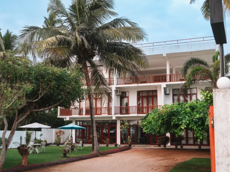 Savenrose hotel, a great budget place to stay in Madiha