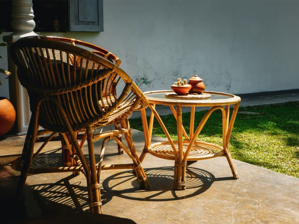 The seating areas outside the rooms in Surf Lodge Madiha